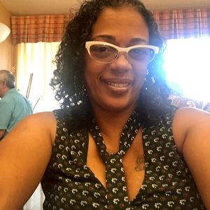 Meet your Posher, Jacqueline